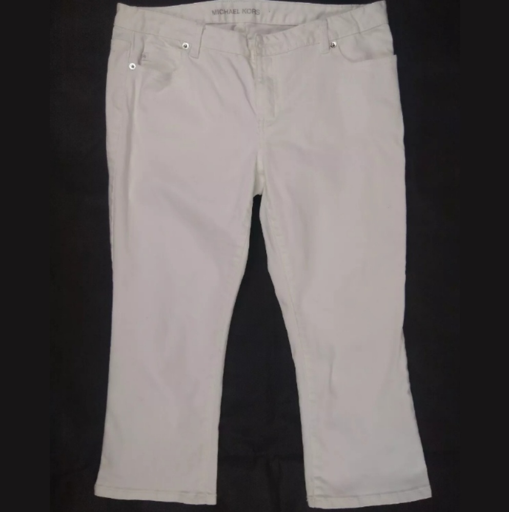 🔥🔥 Michael Kors White Denim Capri Pants size 6